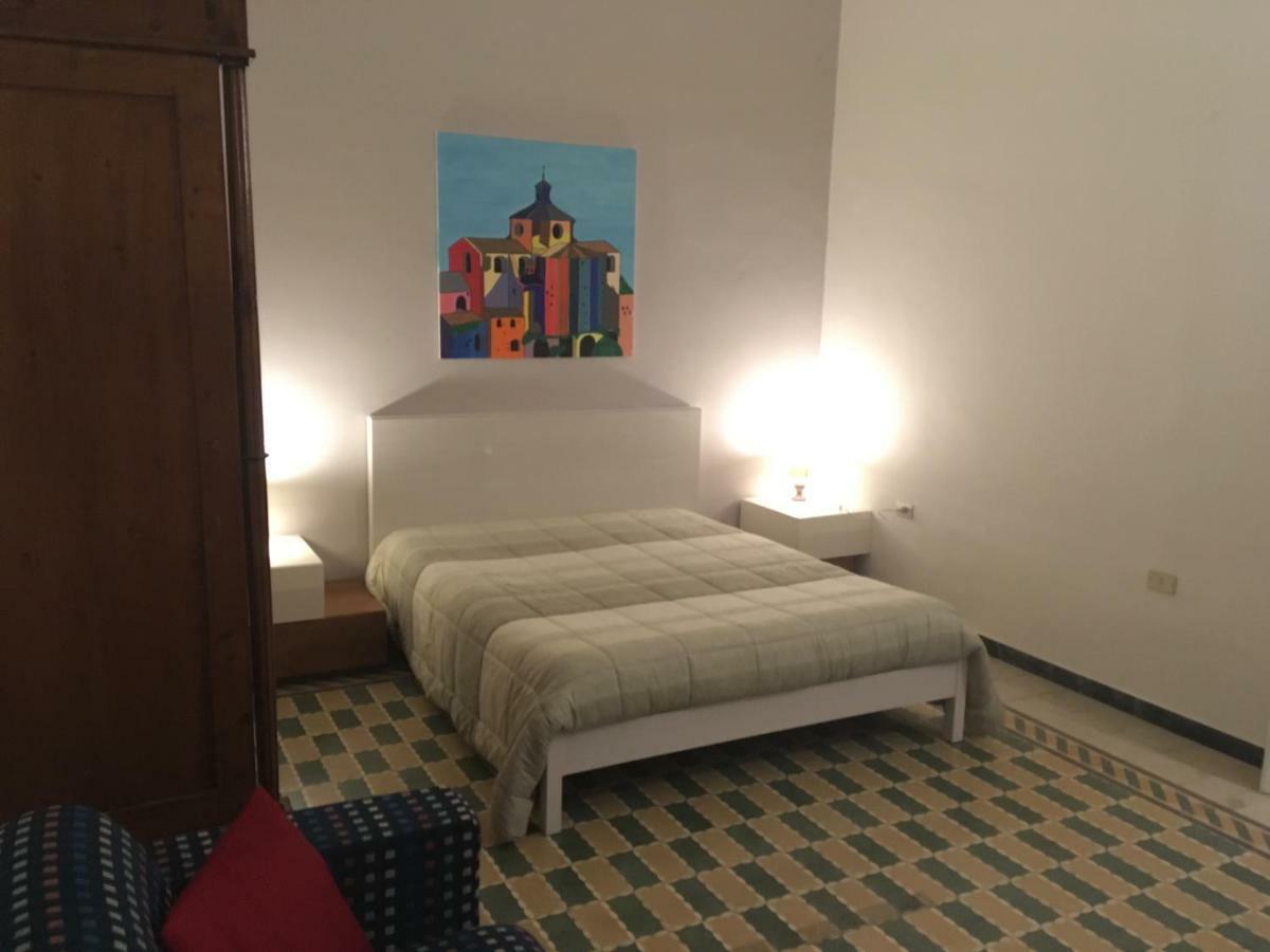 Casa Vacanze Pizzicanto Irsina Bagian luar foto